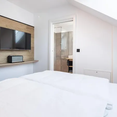 Moxn Lungau - Small Penthouse Mit Terrasse דירה *